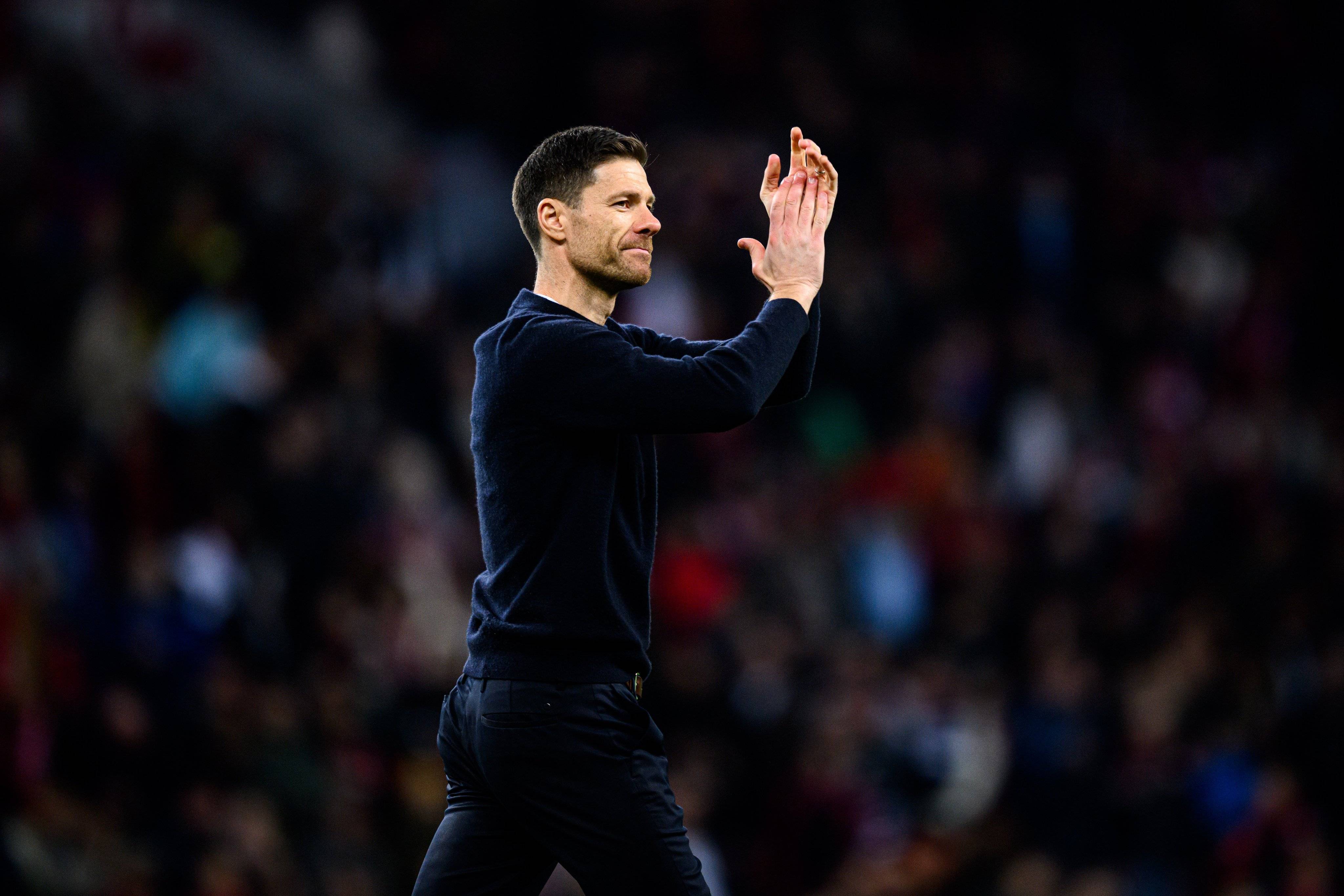 爱游戏在线登录皇家马德里发布备战花絮；今夜调整名单；英超任务艰巨；赛季目标并未改变的简单介绍