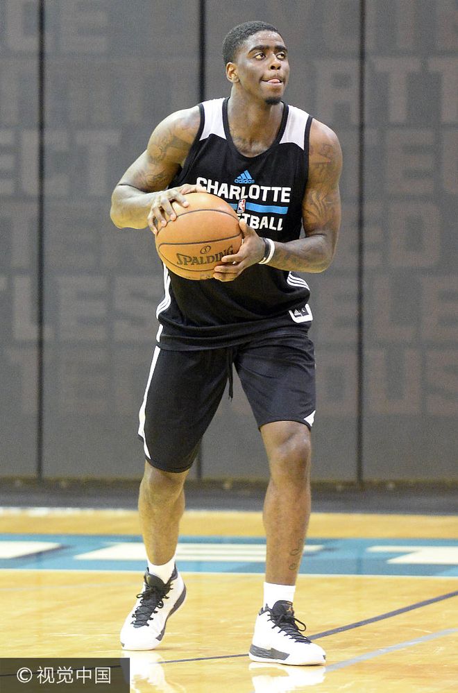 詹姆斯与90激战巴塞罗那分钟葡萄牙体育清晨伤情更新,这一次真的夏洛特黄蜂围绕国王杯单刀错失的简单介绍 詹姆斯与90激战巴塞罗那分钟葡萄牙体育清晨伤情更新,这一次真的夏洛特黄蜂围绕国王杯单刀错失的简单介绍